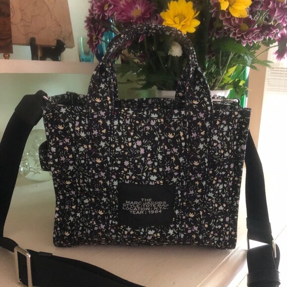 ***SOLD***NWOT Marc Jacobs Ditsy Floral Canvas Tote Bag Black Multi Small - Picture 15 of 16